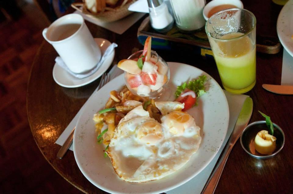 El Cafecito Hostel กูเอ็งกา ภายนอก รูปภาพ